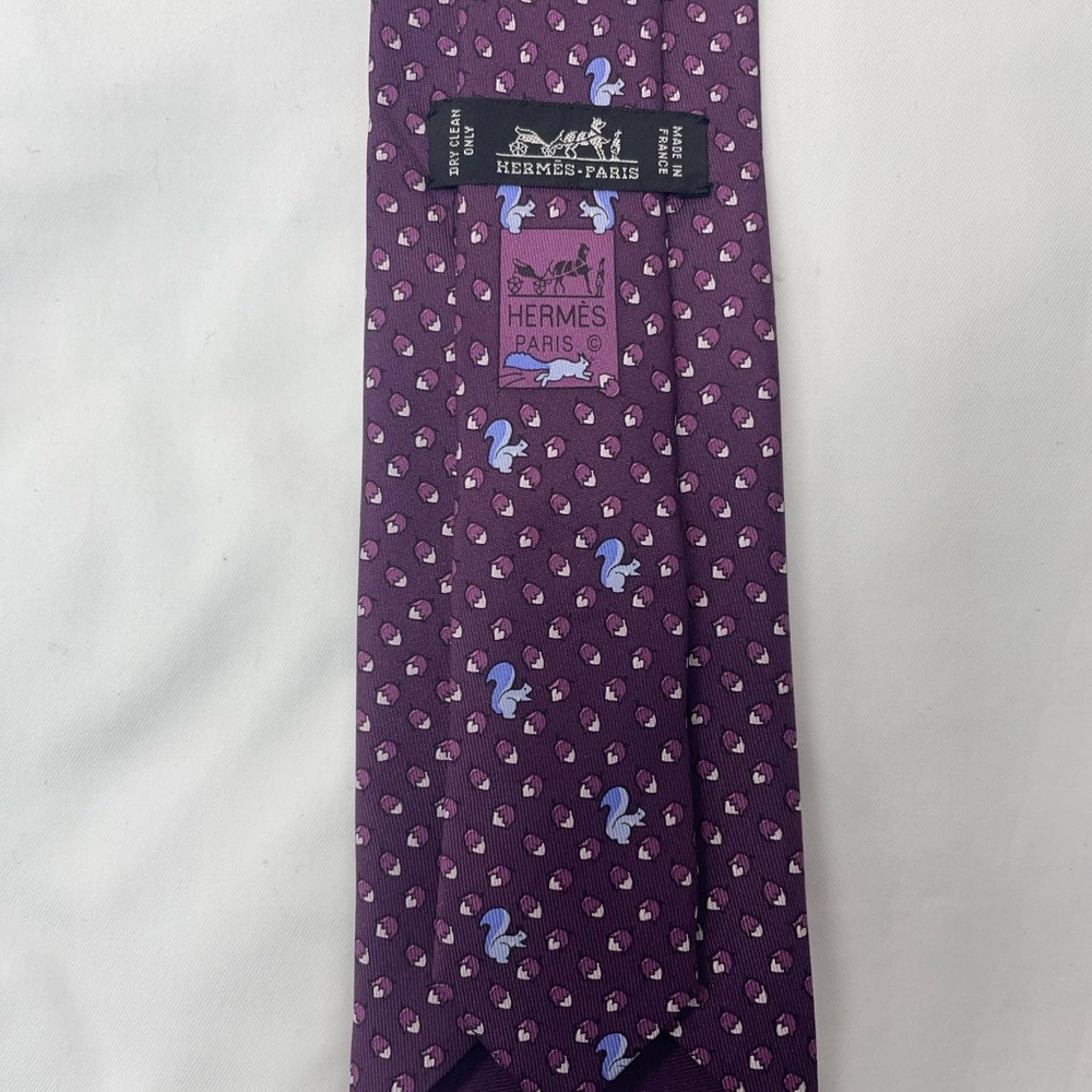 Hermès 100%Silk Men’s Tie Purple with Acorn and Squirrel Pattern